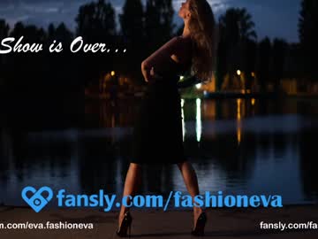 girl
        eva_fashionista cam image #5236693
