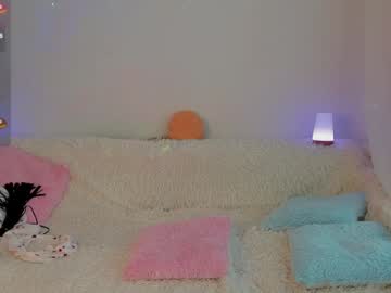 girl
        katy_ethereal cam image #4596728