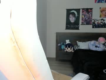 girl
        may_tion cam image #2103067
