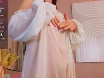 girl
        darkwilllow_ cam image #6057022