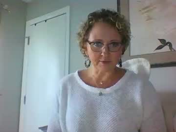 girl
        momnxtdoor cam image #5397487