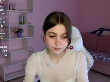girl
        kristy_mey cam image #6586152