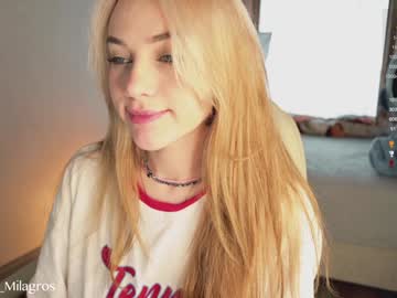 girl
        mia_milagros cam image #4920284