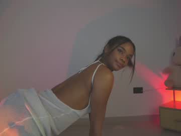 girl
        camilitasu cam image #2333231