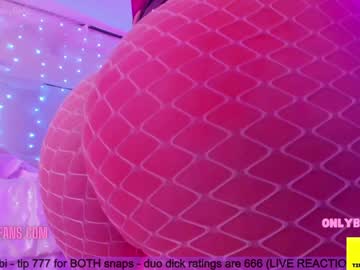 girl
        butterybubblebutt cam image #267362