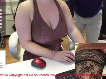 couple
        milf_viktoria cam image #555925