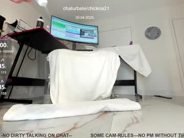 girl
        chickoa21 cam image #6676366