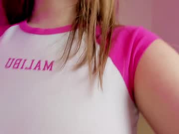 girl
        ammysky_ cam image #800998