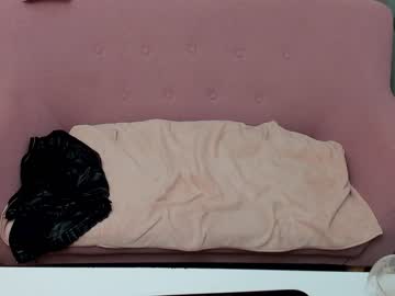 girl
        anyarayne cam image #3614155