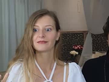 couple
        goddess_marylin cam image #3288936