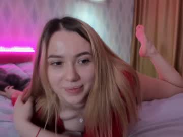 girl
        meryfoxxx cam image #750611