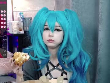 girl
        xenomy cam image #2054664