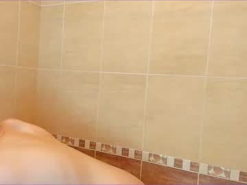 girl
        sonya_boldwin cam image #778976