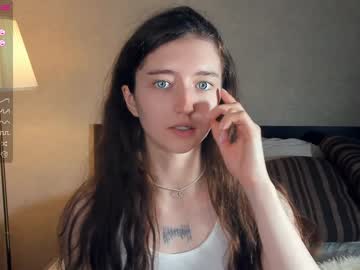 girl
        llkadream cam image #1972165
