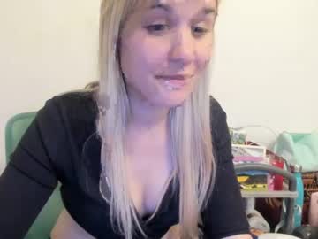 girl
        nocages____ cam image #2949034