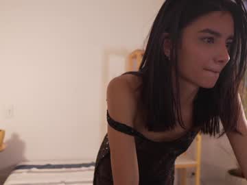 girl
        urcutelinda cam image #4400247