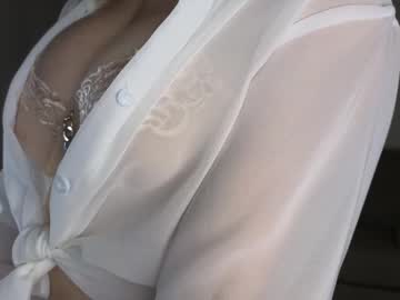 girl
        _tinatastic_ cam image #6355066