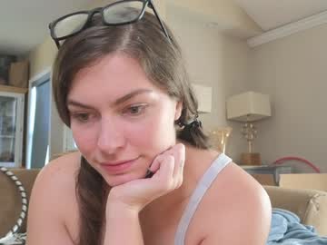 girl
        chroniclove cam image #5284205