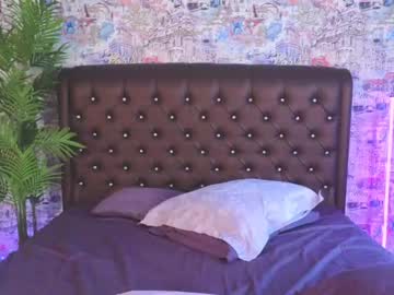 girl
        angelina_new cam image #3971997