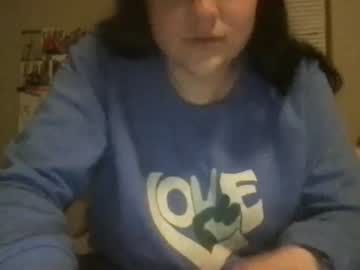 girl
        baileyflowers98 cam image #3639279