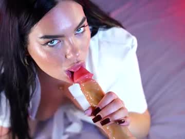 girl
        verajons cam image #6678795