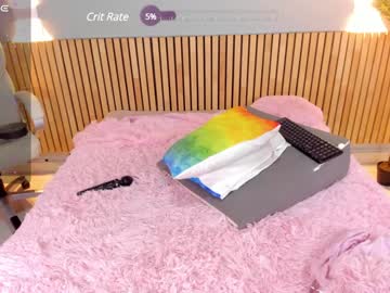 girl
        little_effy18 cam image #4609680