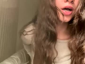 girl
        nycfairybelle cam image #6191464