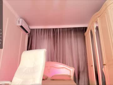 girl
        mia_mei_ cam image #3546597