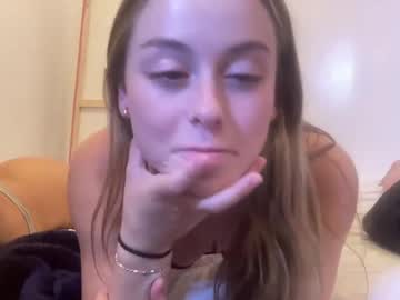 girl
        rachelgrimes cam image #4717861