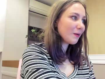 girl
        wish_mln cam image #4048201