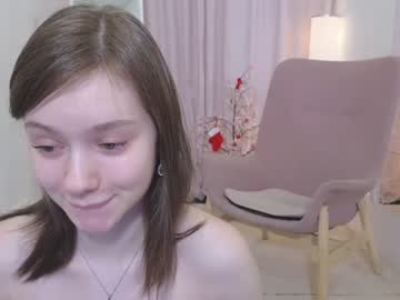 girl
        bless_sheila cam image #621390