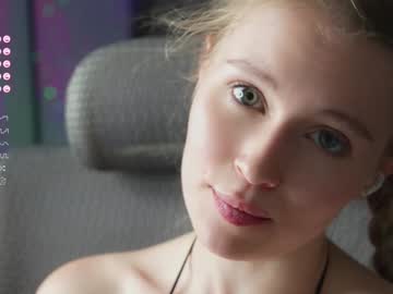 girl
        sonyaericsson cam image #4334912