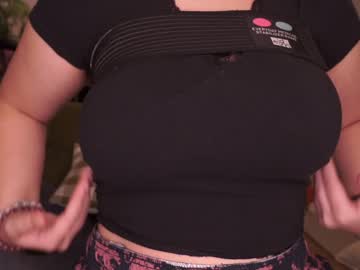 girl
        evelynpiers cam image #2388559