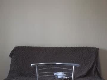 girl
        your_lily419015 cam image #1952646