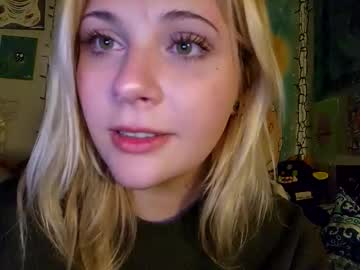girl Nude Cam Girls Playing Games with paisleyjade2