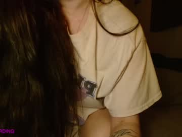girl
        _modestmouse cam image #1027231