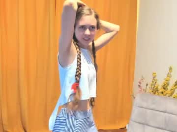 girl
        rubrain cam image #1287235