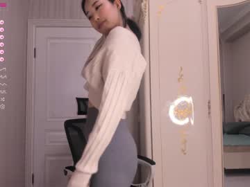 girl
        hinakura_lim cam image #1345409
