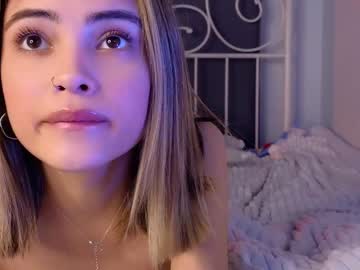 girl
        babyface_cb cam image #4114436