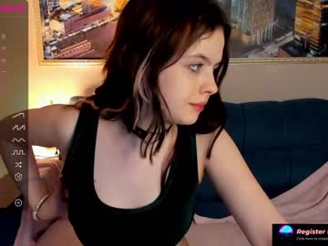 girl
        nessa_more cam image #658144