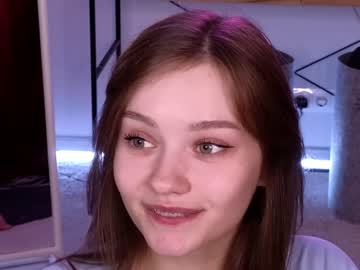 girl
        bless_sheila cam image #2381010