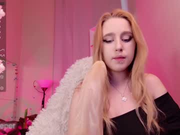 girl
        monro_merlin cam image #885058