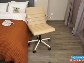 girl
        chloewildd cam image #1634118