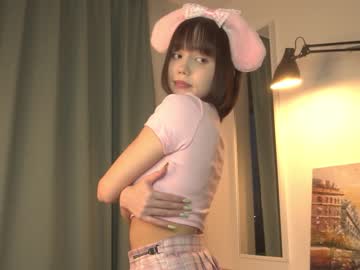 girl
        kiriko_chan cam image #3808549