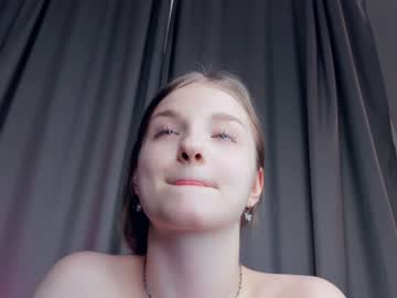 girl
        _magic_smile_ cam image #4236595