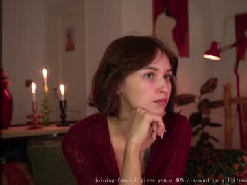 girl
        diruriru cam image #5555472