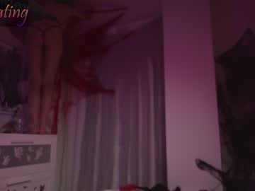 girl
        chaturbatable cam image #88150