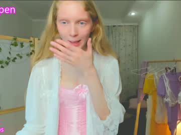 girl
        jenny_ames cam image #4175981