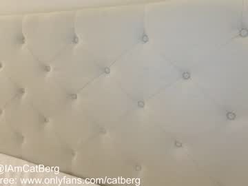 girl
        catberg cam image #4024055