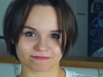 girl
        primrosecolemanf cam image #5511393